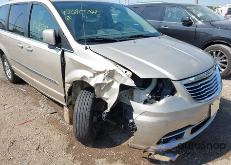 2013 Chrysler Town & Country Touring from USA, damaged, VIN 2C4RC1BG9DR526573